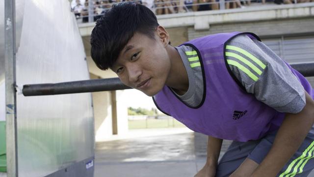 亚洲综合伊人制服丝袜美腿