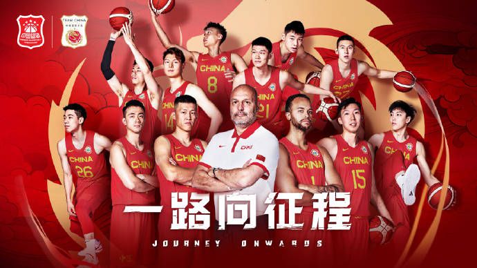 双手绑在床头调教乳尖小说