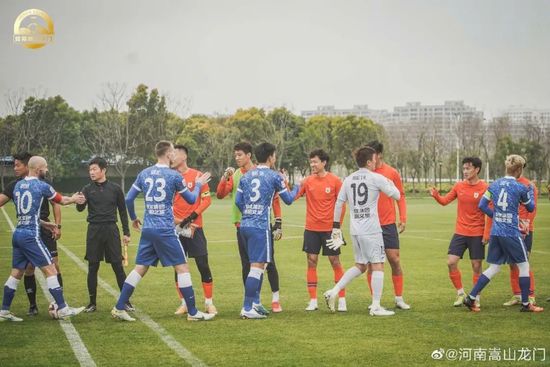 在教室伦流澡到高潮视频
